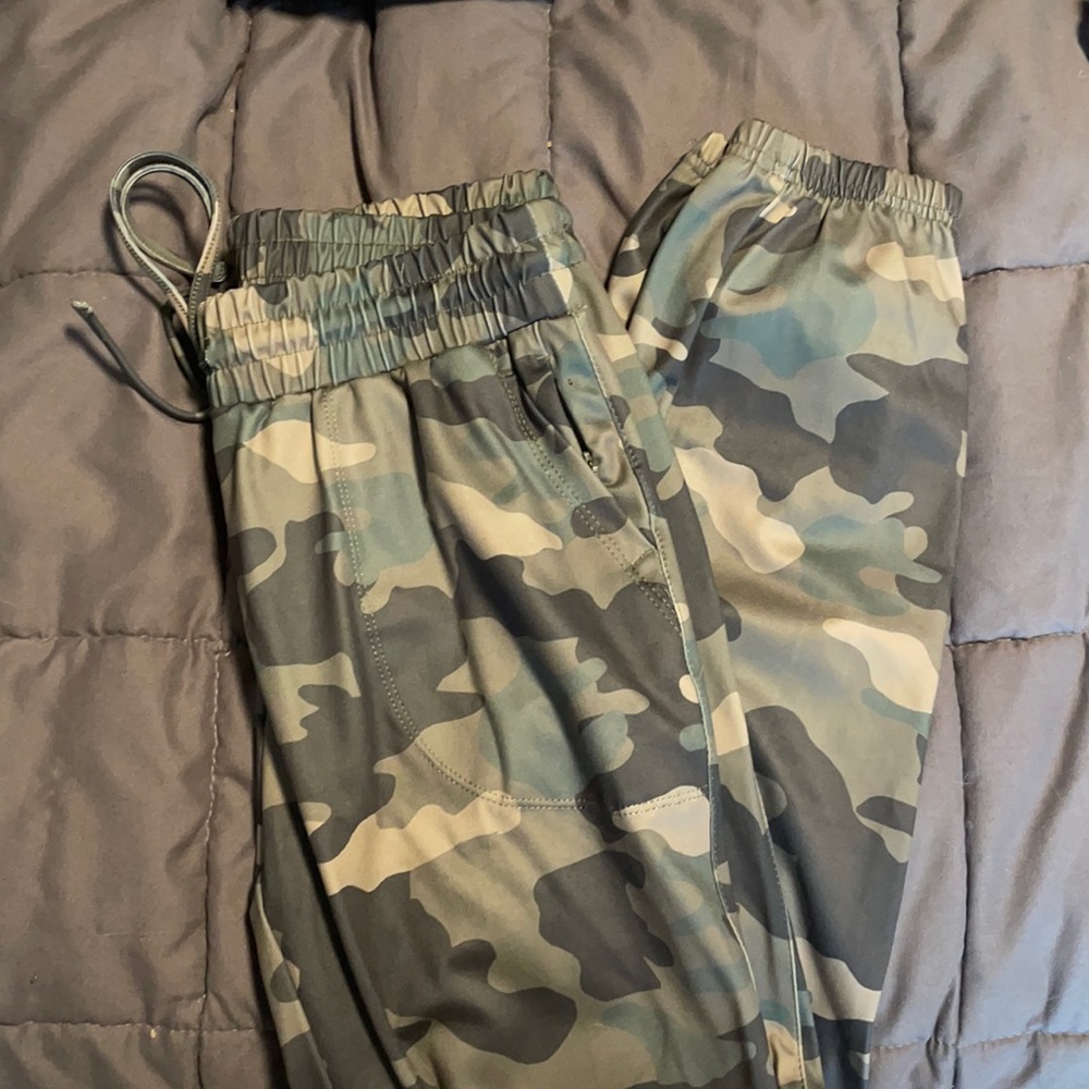 army jogger pants